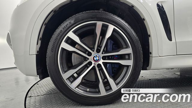 BMW X6 M50d — пробег 144 113 км — фото 5 из 5