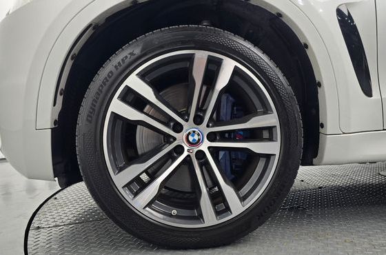 BMW X6 M50d — пробег 144 113 км — фото 5 из 5