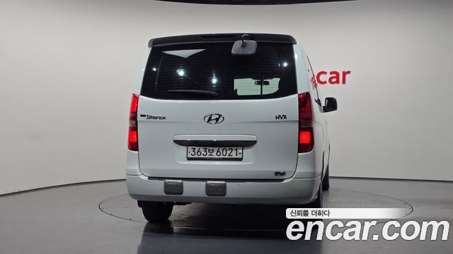 Hyundai Starex 3-Seater VAN CVX Luxury — пробег 154 921 км — фото 4 из 5