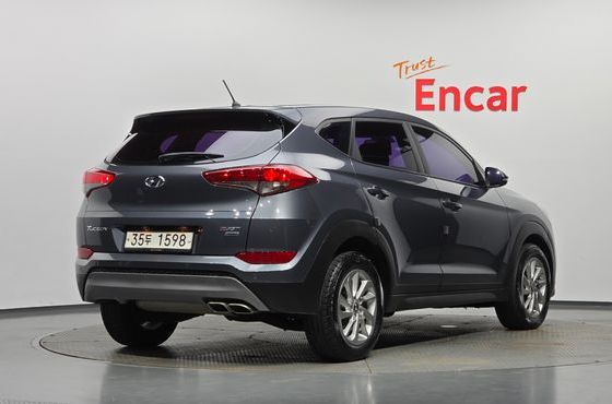 Hyundai Tucson Diesel 2.0 4WD Style — пробег 250 521 км — фото 2 из 5