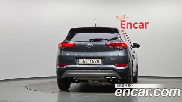 Hyundai Tucson Diesel 2.0 4WD Style — пробег 250 521 км — фото 4 из 5