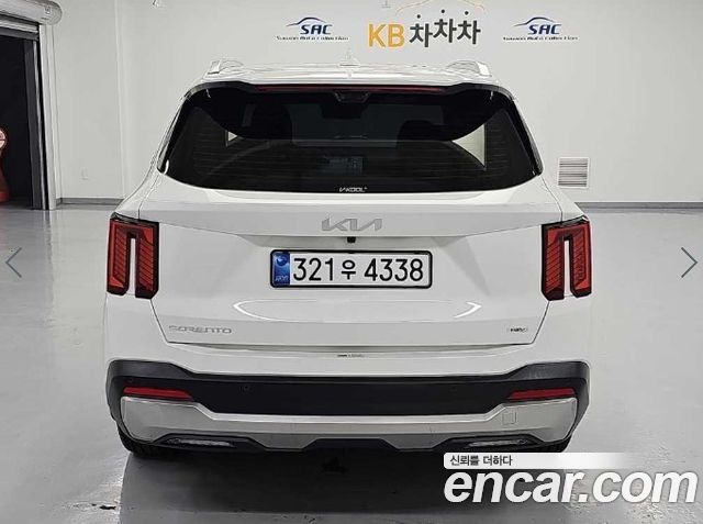 Kia Sorento HEV 1.6 4WD Signature — пробег 8 737 км — фото 3 из 5