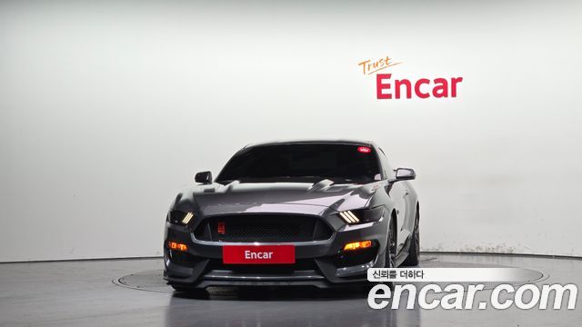 Ford Mustang GT Coupe — пробег 111 026 км — фото 3 из 5