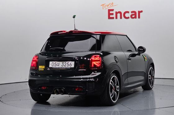 Mini Cooper JCW 3rd Generation — пробег 40 147 км — фото 2 из 5