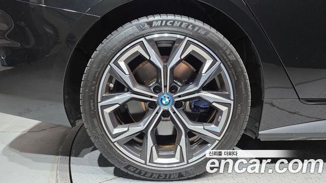 BMW i4 из Кореи Encar