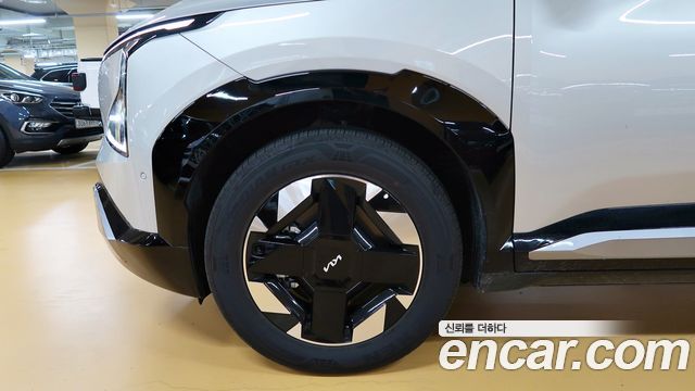 Kia EV5 из Кореи Encar