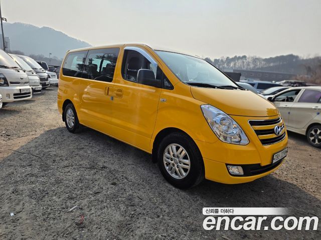 Hyundai Starex 12-Seater Wagon Modern — пробег 131 159 км — фото 2 из 5