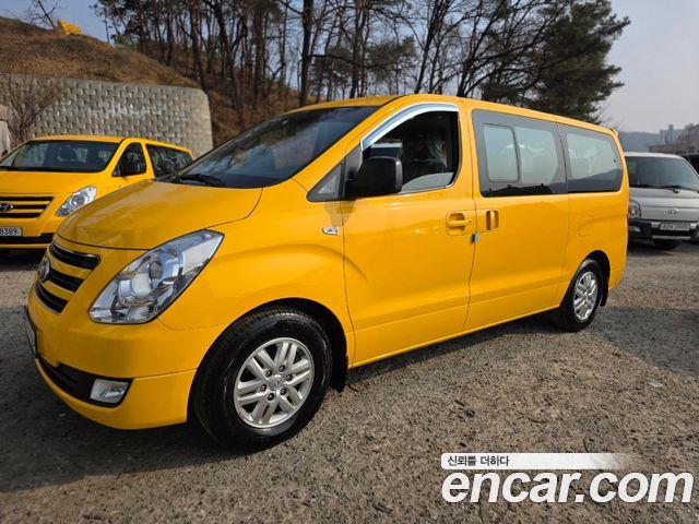 Hyundai Starex 12-Seater Wagon Modern — пробег 131 159 км — фото 3 из 5