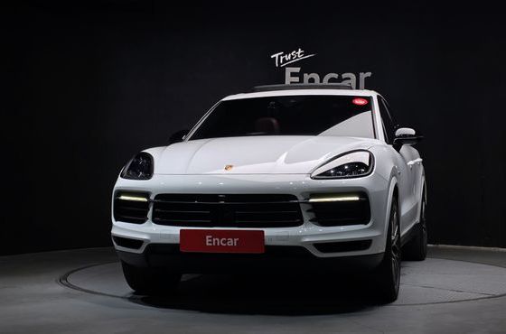 Porsche Cayenne 3.0 E-Hybrid — пробег 60 737 км — фото 3 из 5