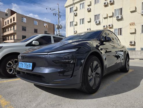 Tesla Model Y RWD — пробег 235 км — фото 1 из 5