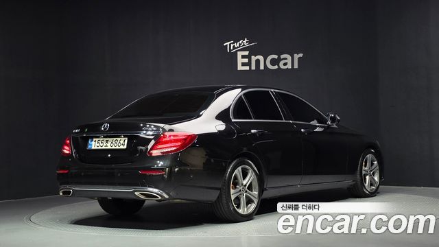 Mercedes-Benz E-Class E300 4MATIC AV Intelligent Drive — пробег 160 598 км — фото 2 из 5