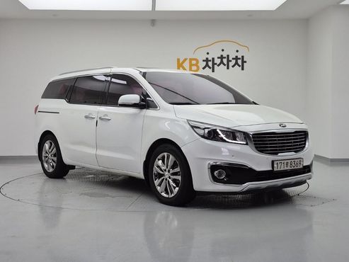 Kia Carnival 7-seater Limousine VIP — пробег 142 391 км — фото 2 из 5