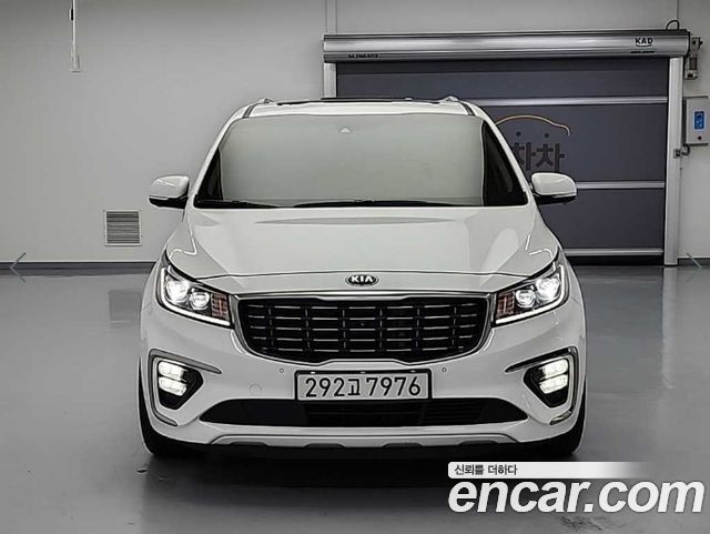 Kia Carnival 7-Seater Limousine President — пробег 221 645 км — фото 3 из 5