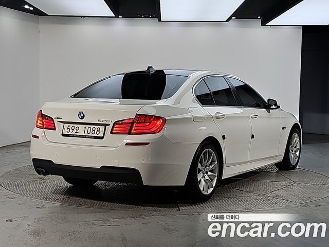 BMW 5-Series 528i xDrive — пробег 148 000 км — фото 4 из 5