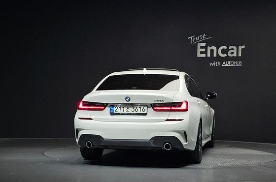 BMW 3-Series 320i M Sport — пробег 91 161 км — фото 4 из 5