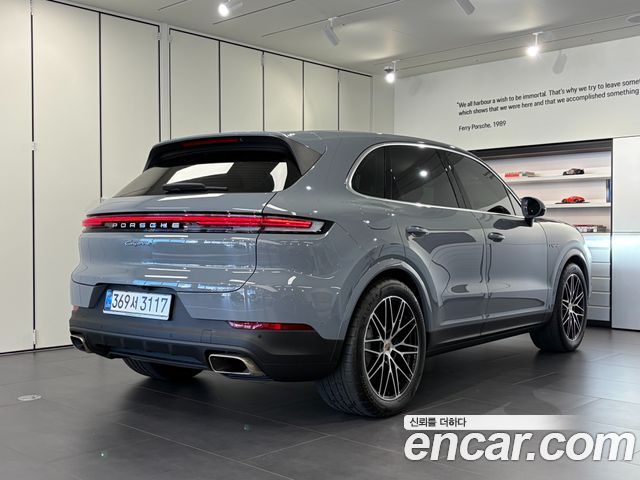 Porsche Cayenne 3.0 E-Hybrid — пробег 548 км — фото 2 из 5