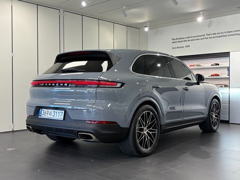 Porsche Cayenne 3.0 E-Hybrid — пробег 548 км — фото 2 из 5