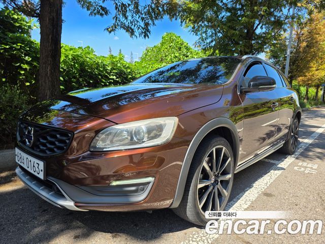 Volvo V60 T5 AWD — пробег 149 090 км — фото 1 из 5