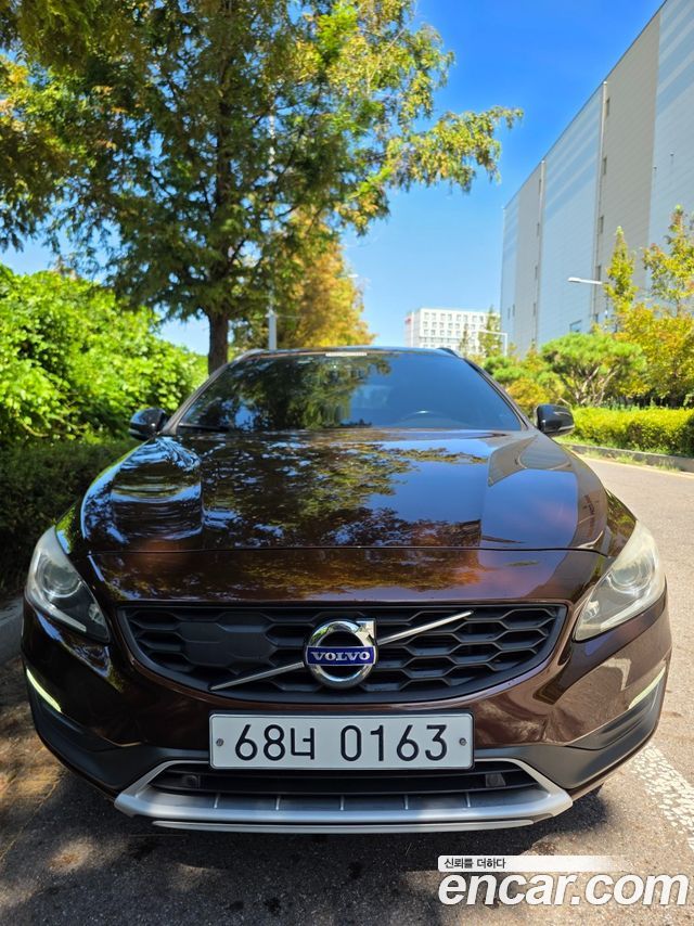 Volvo V60 T5 AWD — пробег 149 090 км — фото 3 из 5