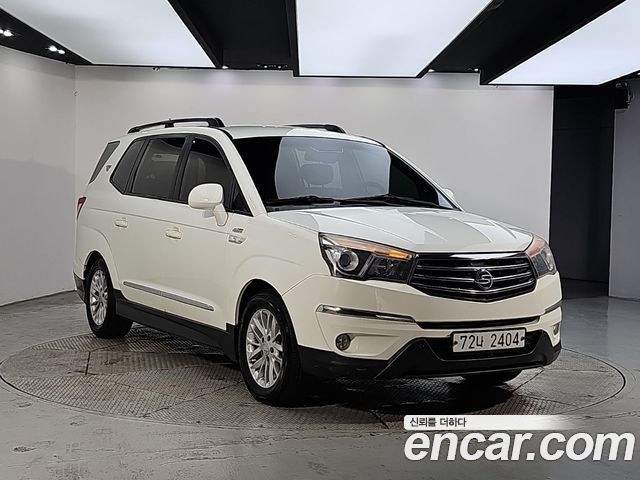 Ssangyong KORANDO 4WD GT 11-seater — пробег 136 000 км — фото 2 из 5