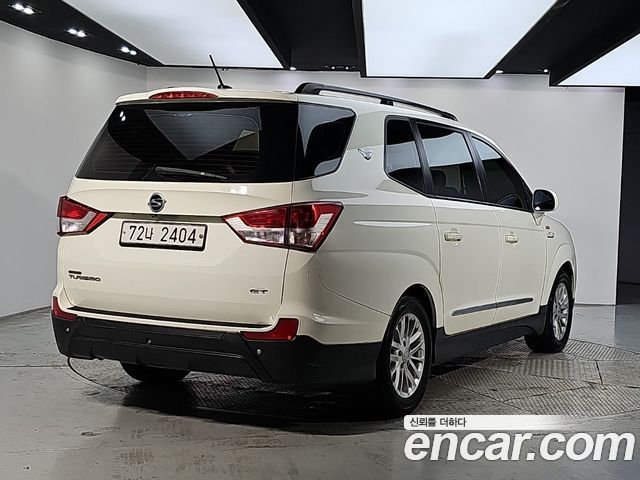 Ssangyong KORANDO 4WD GT 11-seater — пробег 136 000 км — фото 4 из 5