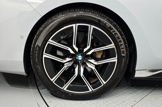 BMW i7 xDrive 60 M sport — пробег 70 702 км — фото 5 из 5