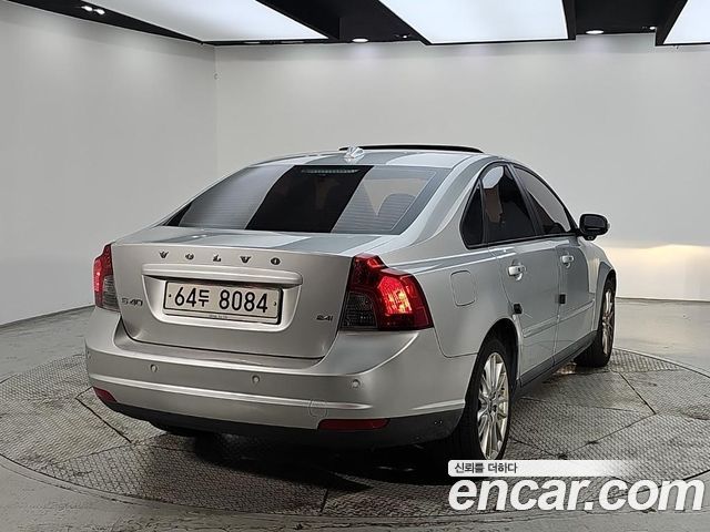 Volvo S40 2.4i 2nd — пробег 110 000 км — фото 4 из 5