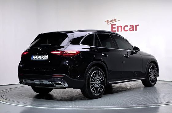 Mercedes-Benz GLC-Class GLC300 4MATIC AMG Line — пробег 16 282 км — фото 2 из 5