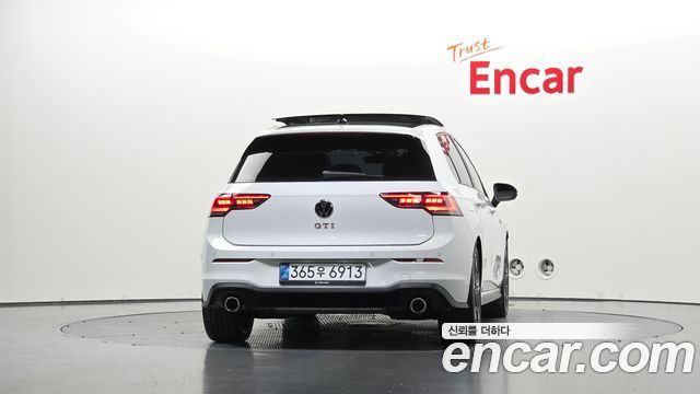 Volkswagen Golf 2.0 GTI — пробег 5 007 км — фото 4 из 5
