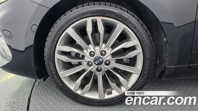 Kia K7 из Кореи Encar
