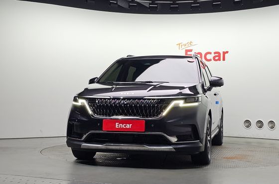 Kia Carnival Gasoline 9-Seater Signature — пробег 70 970 км — фото 3 из 5
