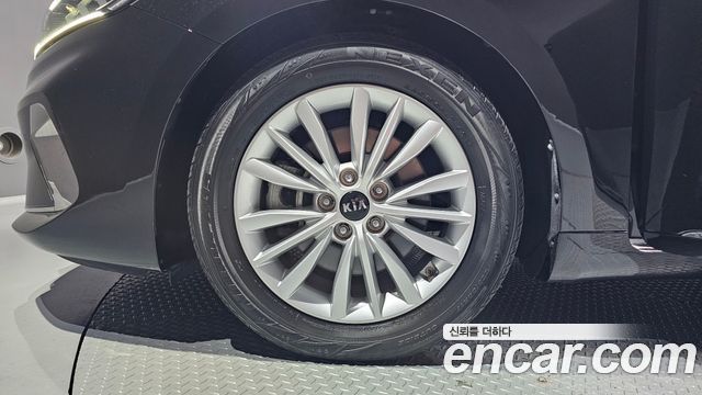 Kia K7 из Кореи Encar