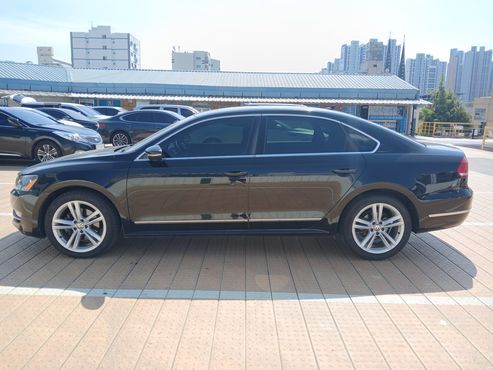 Volkswagen Passat 2.0 TDI B7 — пробег 204 000 км — фото 3 из 5
