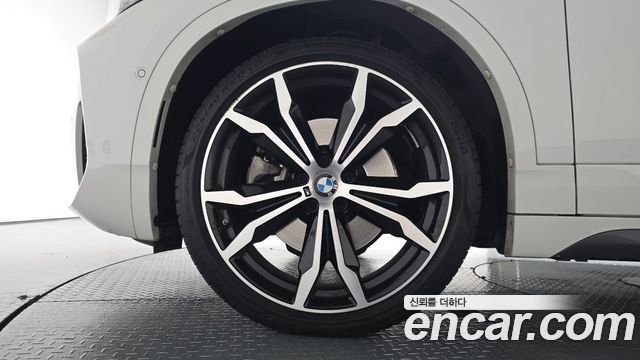 BMW X2 (F39) xDrive20i M Sport — пробег 27 863 км — фото 5 из 5