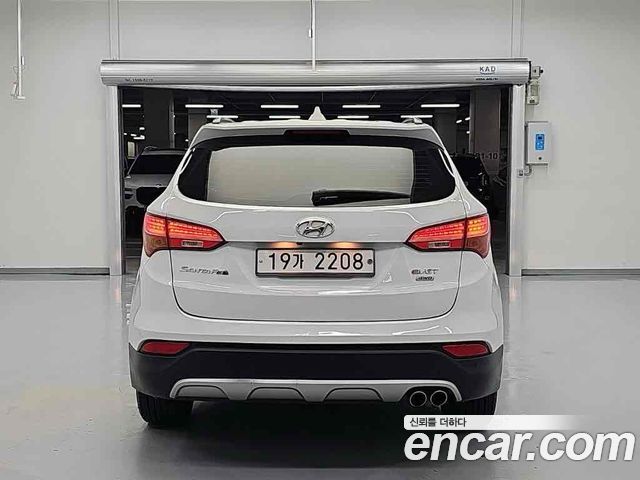 Hyundai Santafe Diesel(e-VGT) 2.0 4WD Premium — пробег 117 960 км — фото 4 из 5