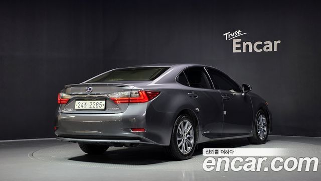 Lexus ES Supreme+ XV60 — пробег 118 506 км — фото 2 из 5