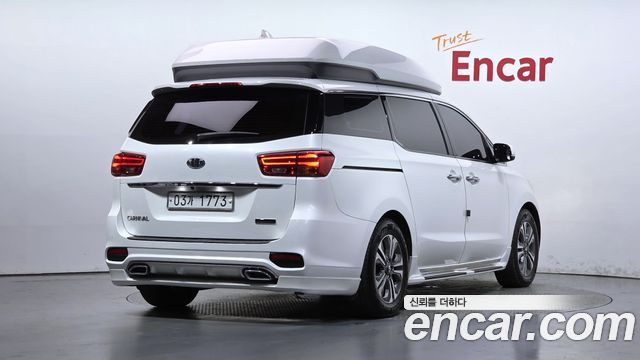 Kia Carnival из Кореи Encar