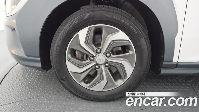 Hyundai Kona из Кореи Encar