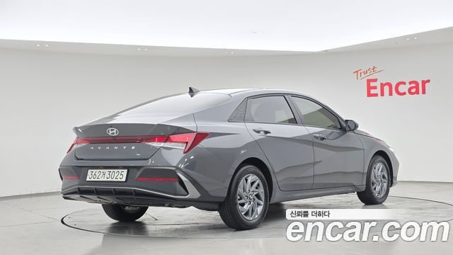 Hyundai AVANTE Smart — пробег 11 855 км — фото 2 из 5
