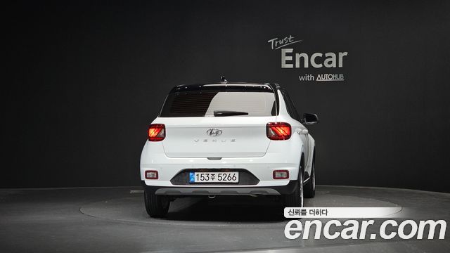 Hyundai Venue 1,6 Premium — пробег 8 929 км — фото 4 из 5