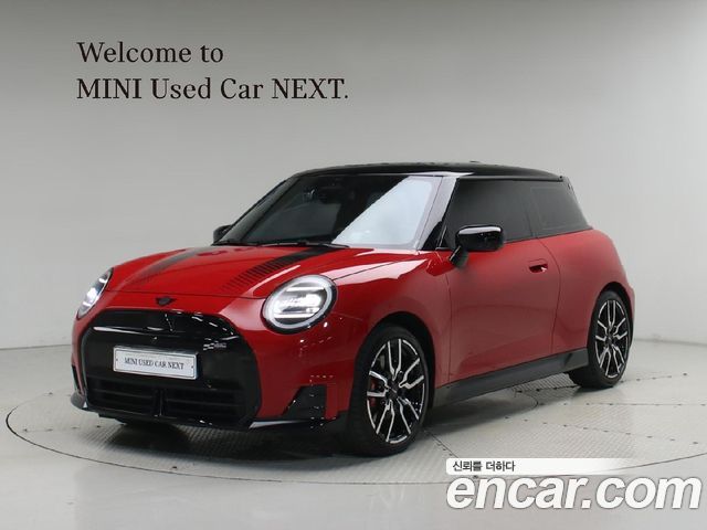 Mini Cooper JCW — пробег 7 517 км — фото 1 из 5