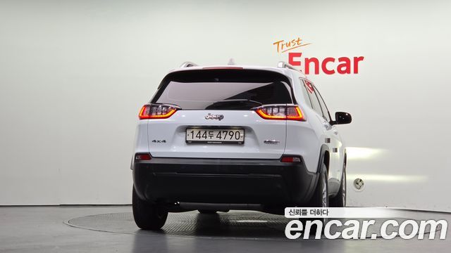 Jeep Cherokee из Кореи Encar