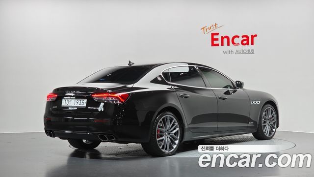 Maserati Quattroporte GTS 3.8 V8 Granlusso — пробег 72 536 км — фото 2 из 5
