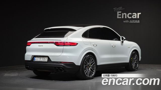 Porsche Cayenne 3.0 E-Hybrid Coupe — пробег 56 178 км — фото 2 из 5