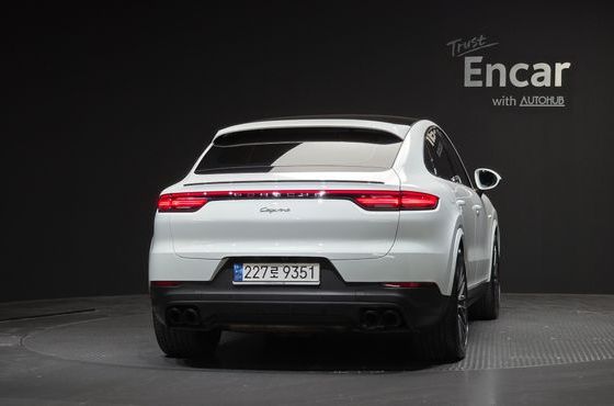Porsche Cayenne 3.0 E-Hybrid Coupe — пробег 56 178 км — фото 4 из 5