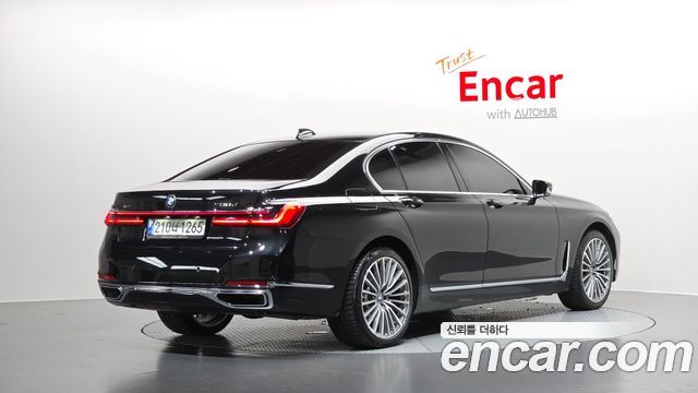BMW 7-Series 730d xDrive Design Pure Excellence — пробег 67 567 км — фото 2 из 5