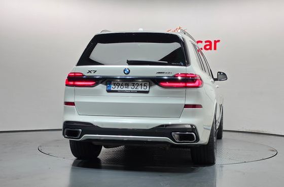 BMW X7 xDrive 40i M Sport 7STR — пробег 19 436 км — фото 4 из 5