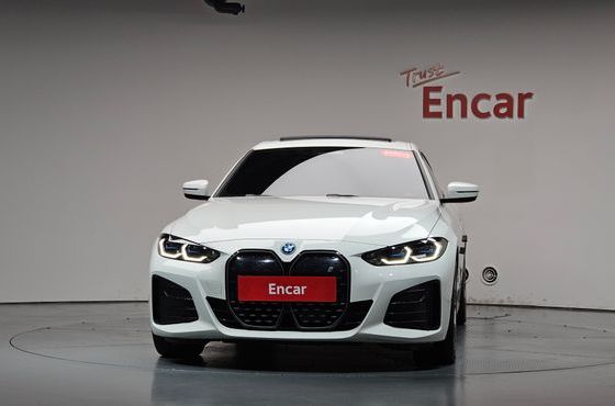 BMW i4 eDrive40 M Sports Pro — пробег 33 197 км — фото 3 из 5