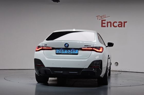 BMW i4 eDrive40 M Sports Pro — пробег 33 197 км — фото 4 из 5