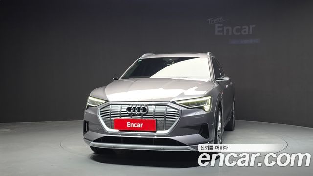 Audi e-tron из Кореи Encar